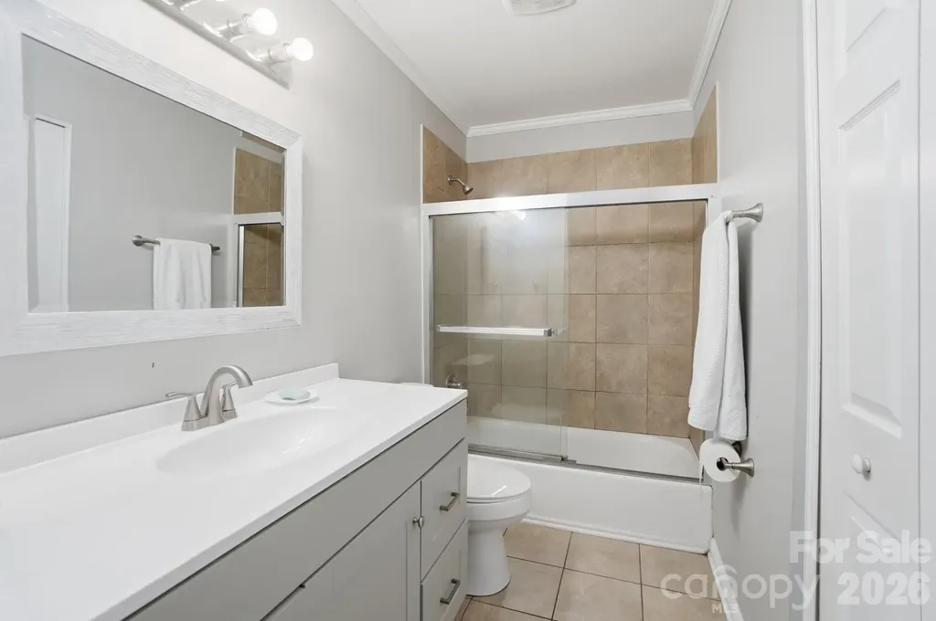 8529 Castle Pine Court Charlotte NC 28226