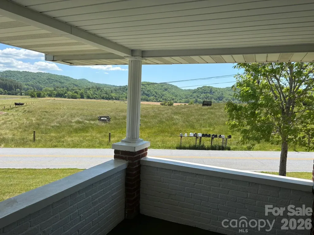 522 Calvert Road Brevard NC 28712