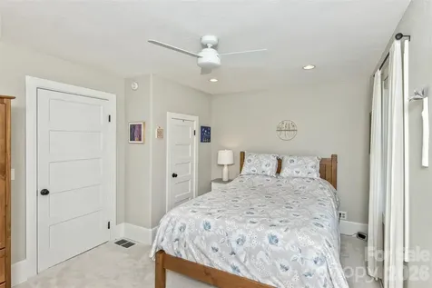 522 Calvert Road Brevard NC 28712