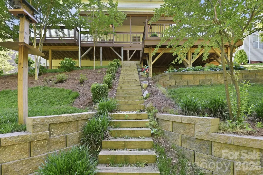 3308 Grandeur Road Charlotte NC 28269