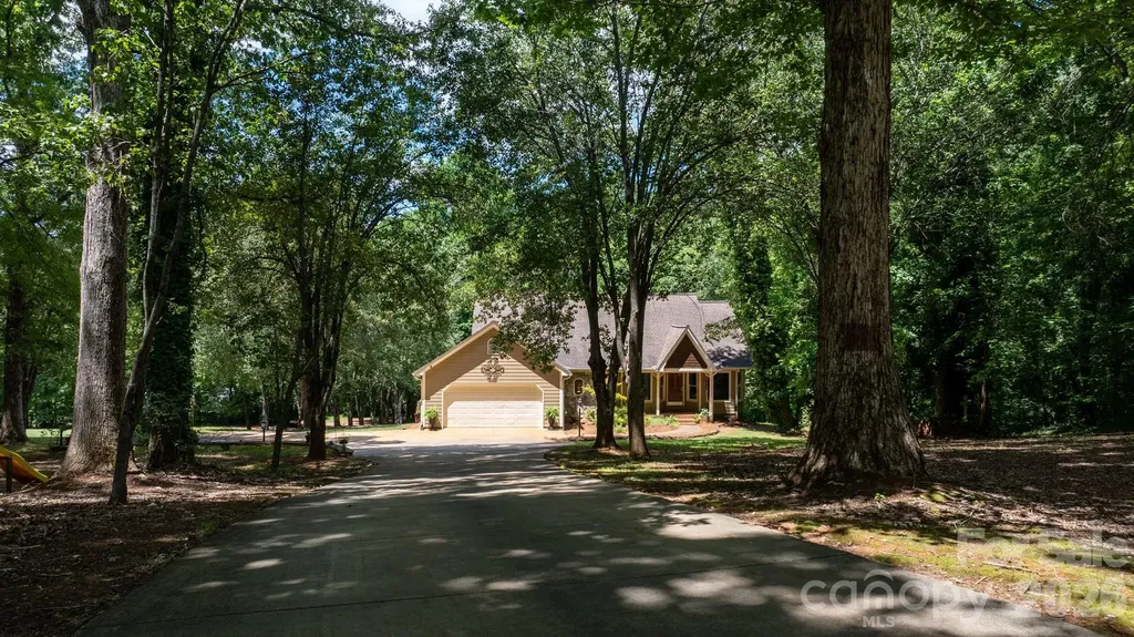 4093 Fairview Drive Maiden NC 28650