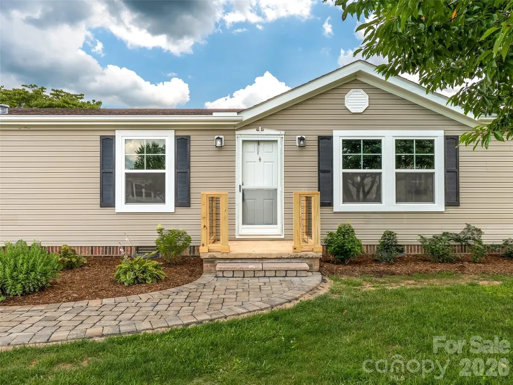 448 Riverwind Drive Hendersonville NC 28739