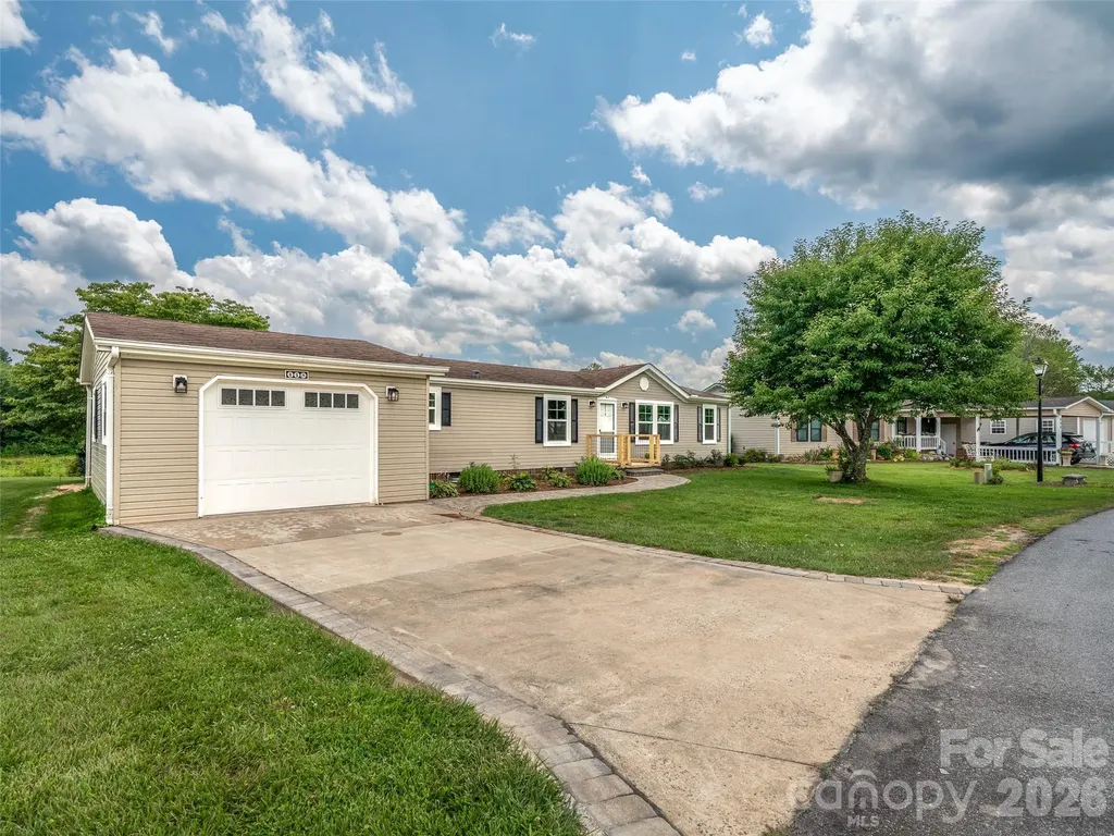 448 Riverwind Drive Hendersonville NC 28739