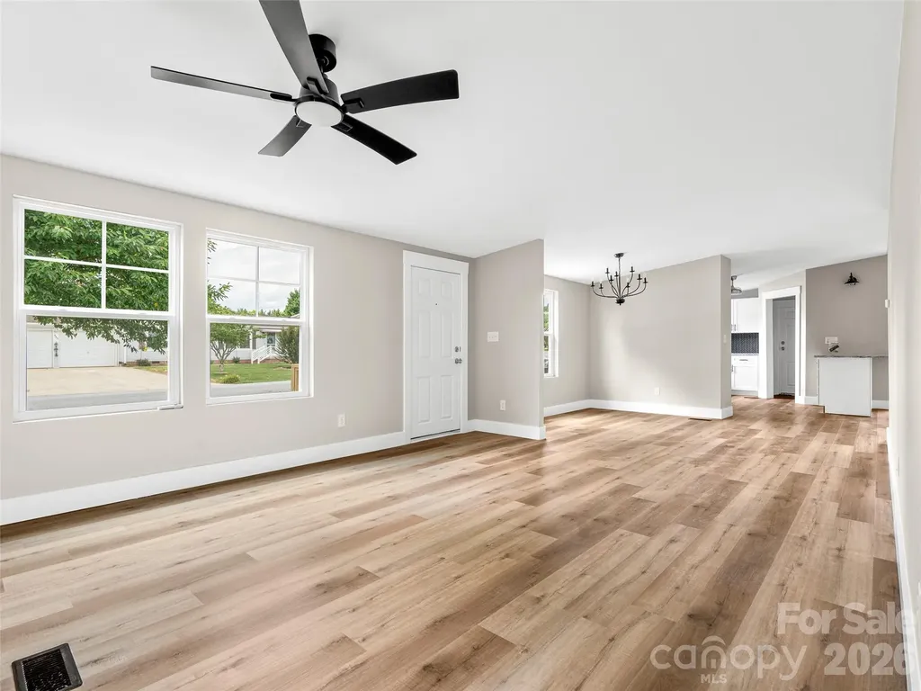 448 Riverwind Drive Hendersonville NC 28739