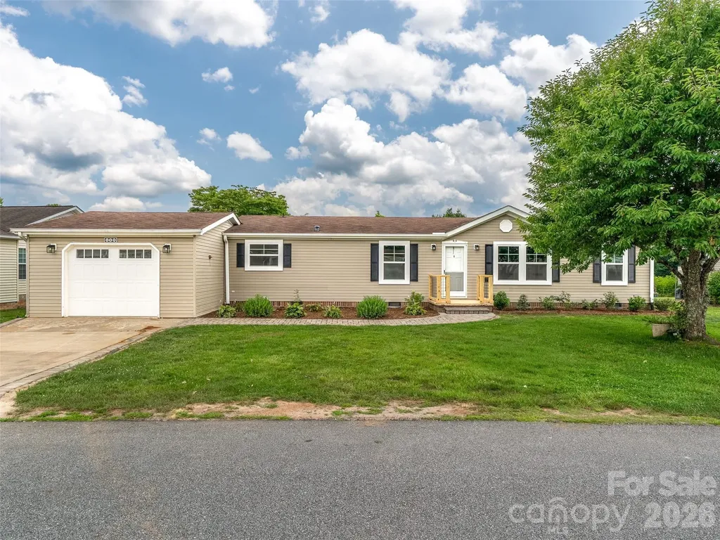 448 Riverwind Drive Hendersonville NC 28739