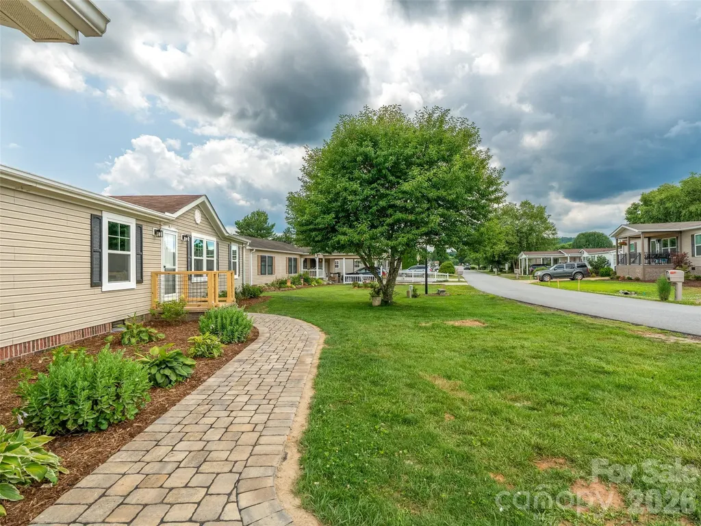 448 Riverwind Drive Hendersonville NC 28739