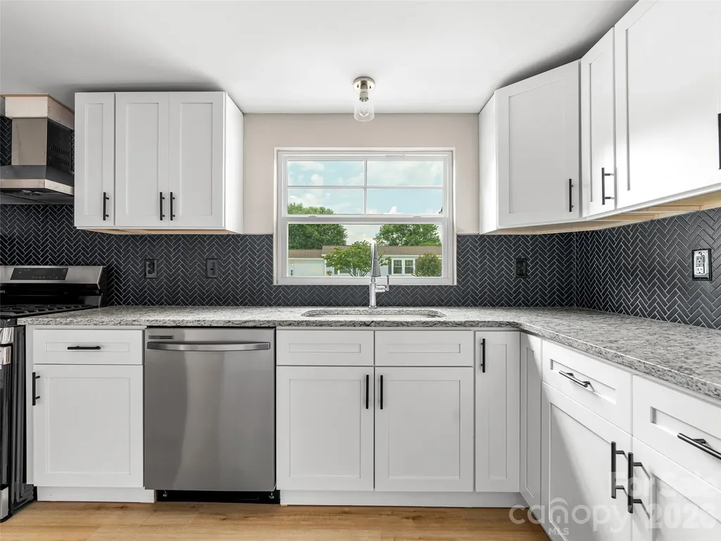 448 Riverwind Drive Hendersonville NC 28739