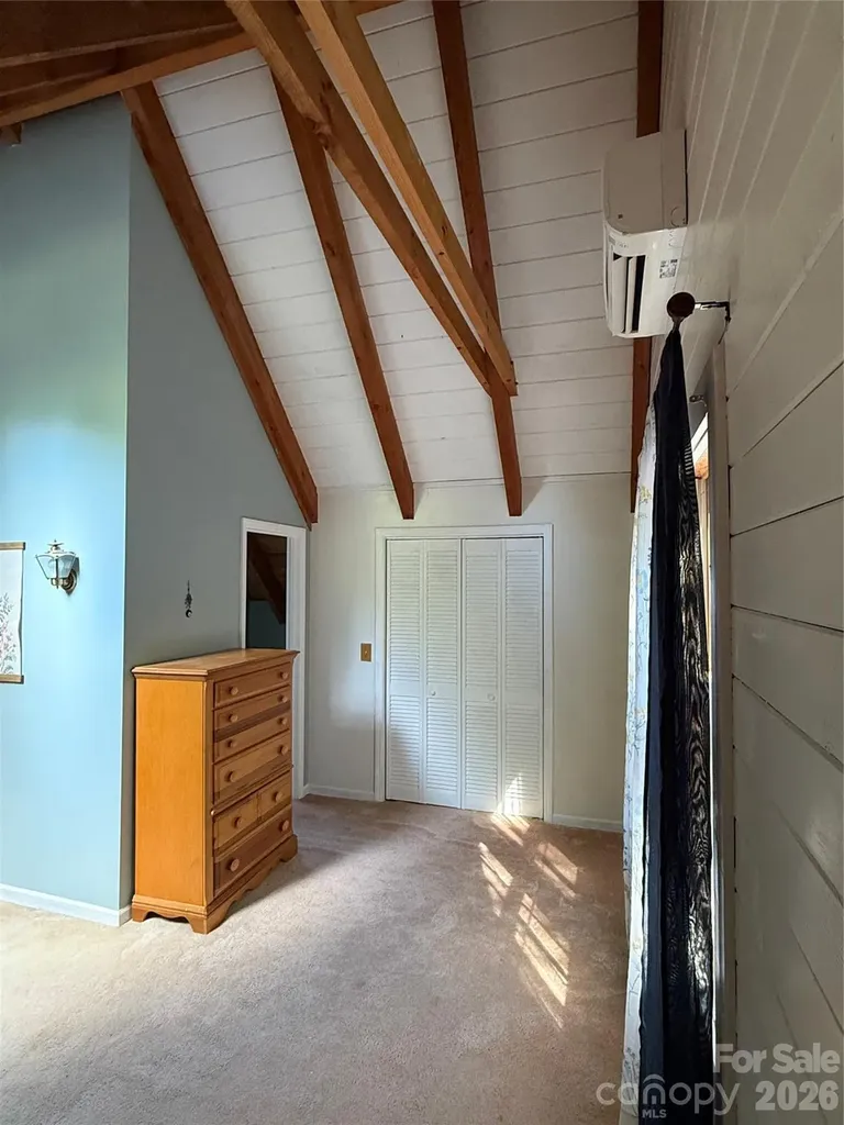 89 Woodcliff Loop Newland NC 28657