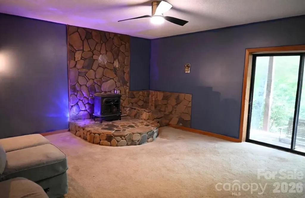 89 Woodcliff Loop Newland NC 28657