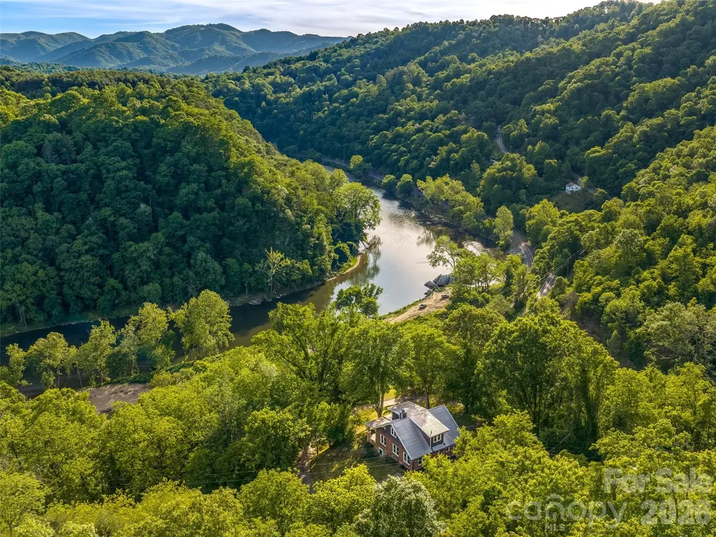 296 Roberts Hill Road Marshall NC 28753