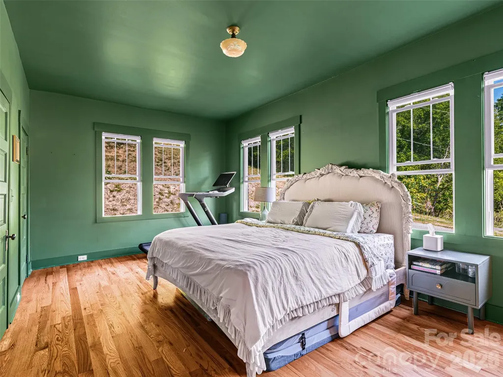 296 Roberts Hill Road Marshall NC 28753