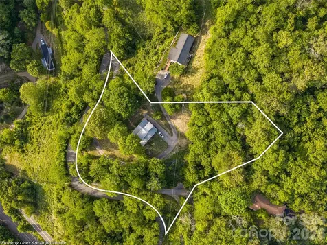296 Roberts Hill Road Marshall NC 28753