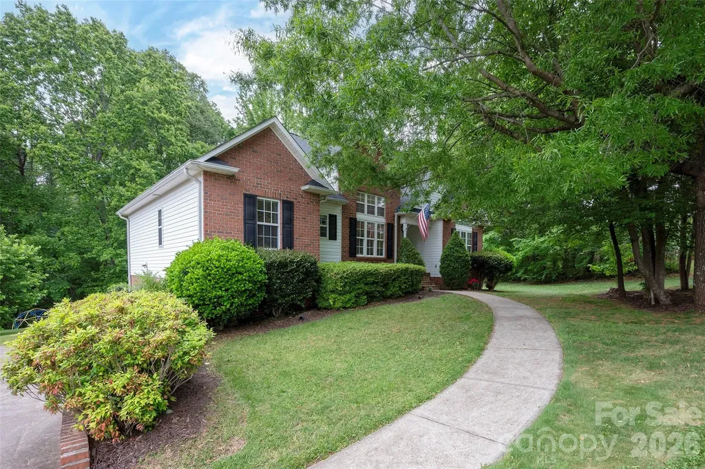 144 High Meadows Road Advance NC 27006