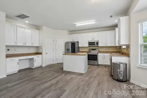 9621 Rothman Lane Charlotte NC 28215
