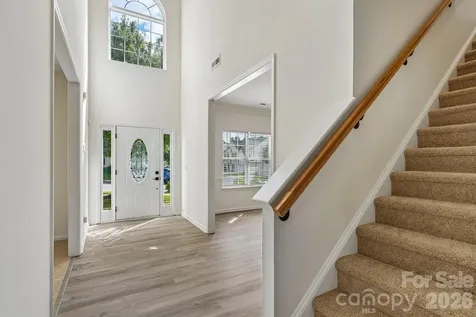 9621 Rothman Lane Charlotte NC 28215