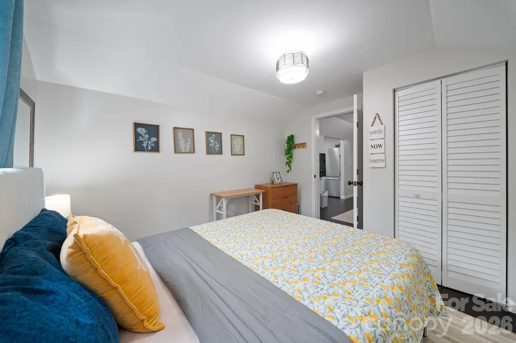 2 Laban Lane Asheville NC 28805