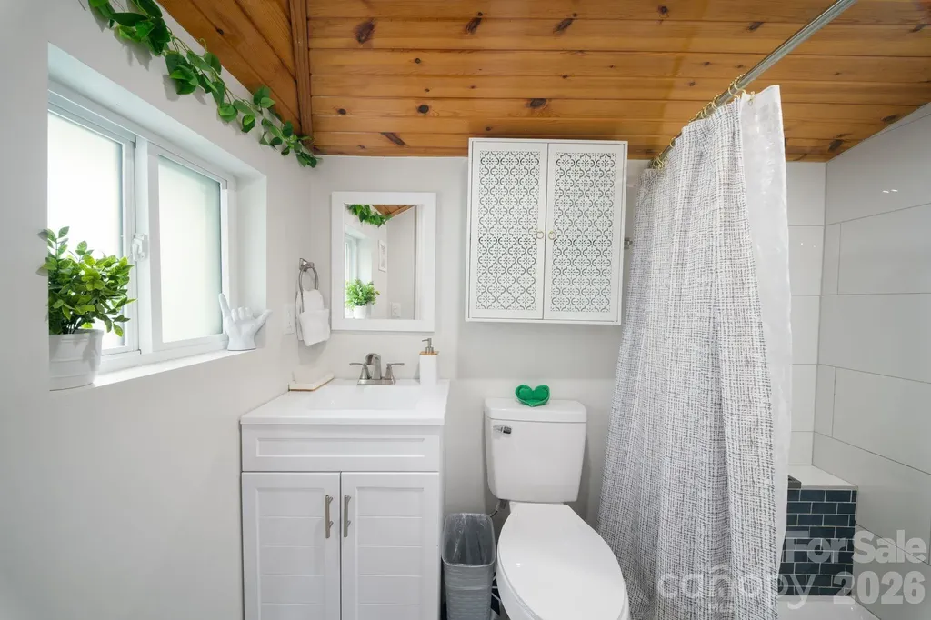 2 Laban Lane Asheville NC 28805