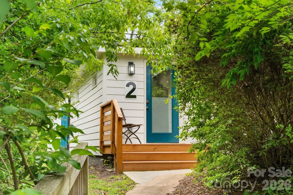 2 Laban Lane Asheville NC 28805