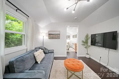 2 Laban Lane Asheville NC 28805