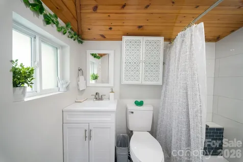 2 Laban Lane Asheville NC 28805
