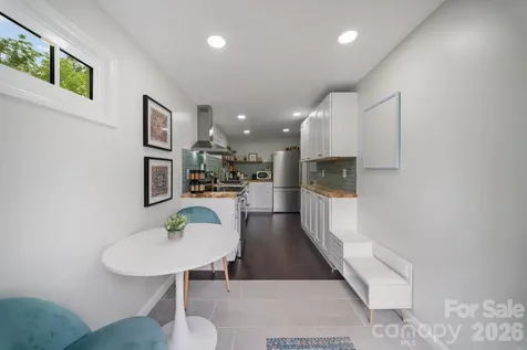 2 Laban Lane Asheville NC 28805