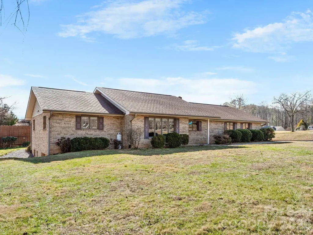 Fairview NC, 1287 Charlotte Highway
