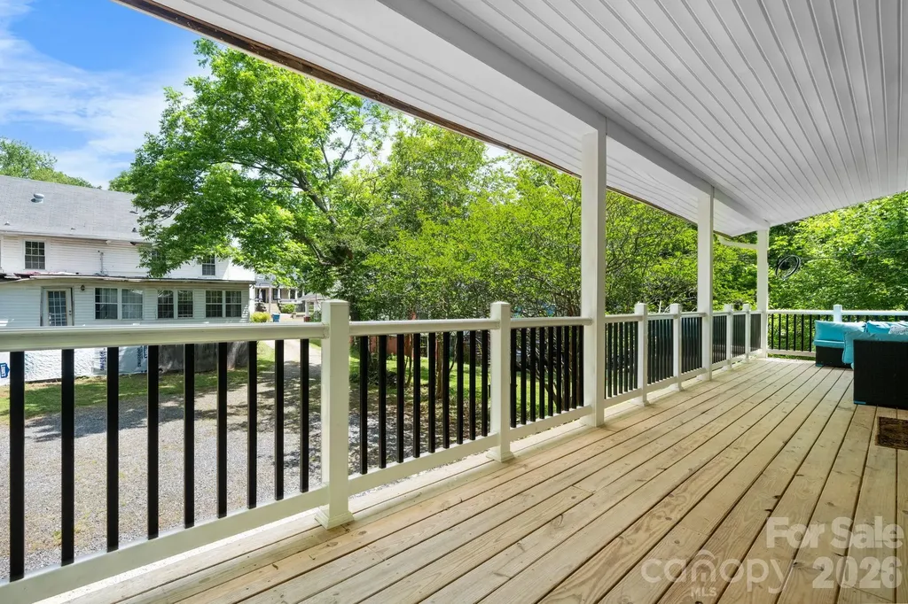 160 & 164 Arlington Street Forest City NC 28043