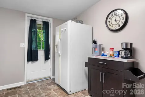160 & 164 Arlington Street Forest City NC 28043