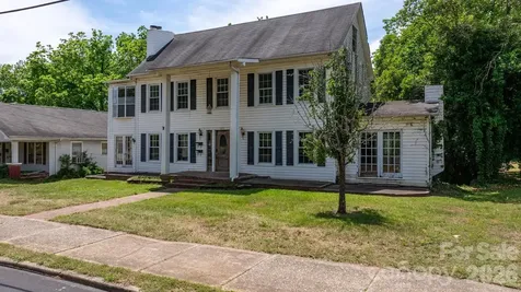 160 & 164 Arlington Street Forest City NC 28043