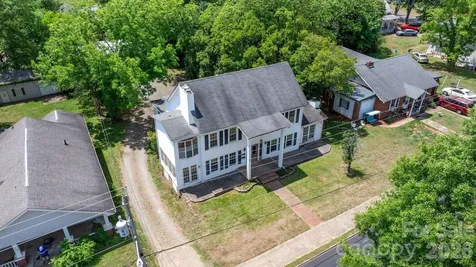 160 & 164 Arlington Street Forest City NC 28043