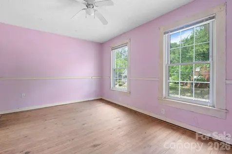 160 & 164 Arlington Street Forest City NC 28043