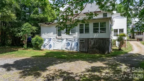 160 & 164 Arlington Street Forest City NC 28043