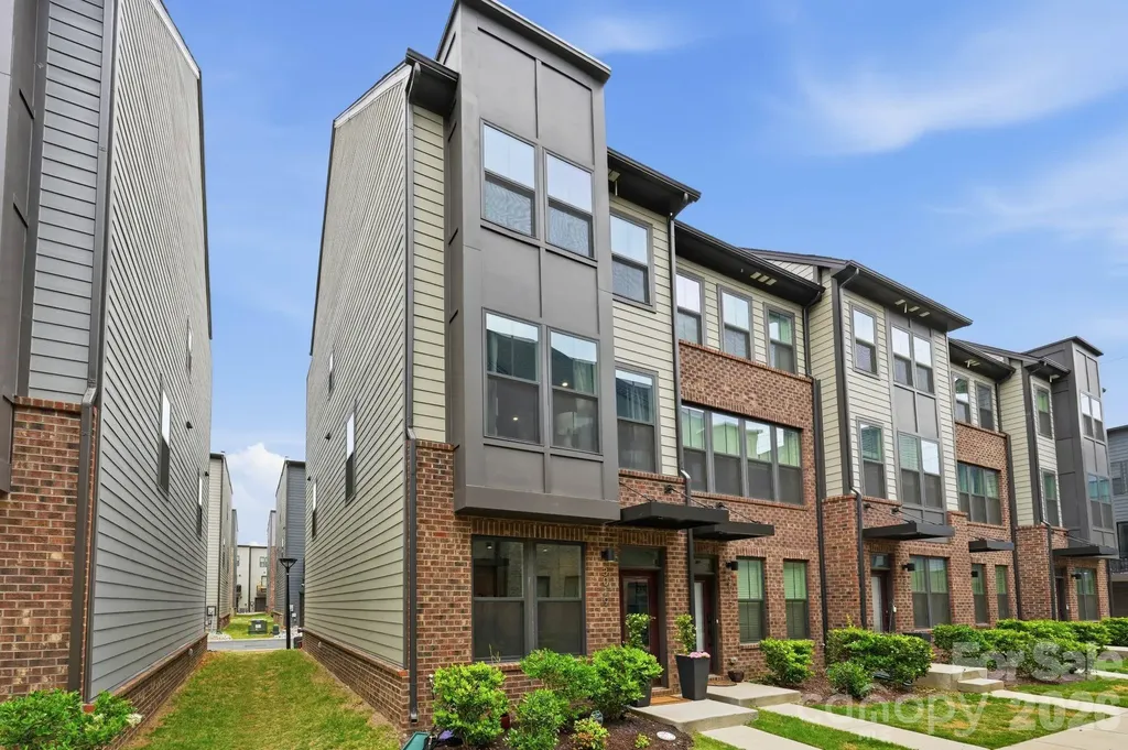 3019 Terroir Lane Charlotte NC 28217