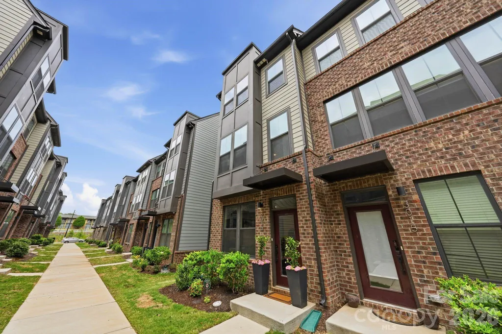3019 Terroir Lane Charlotte NC 28217