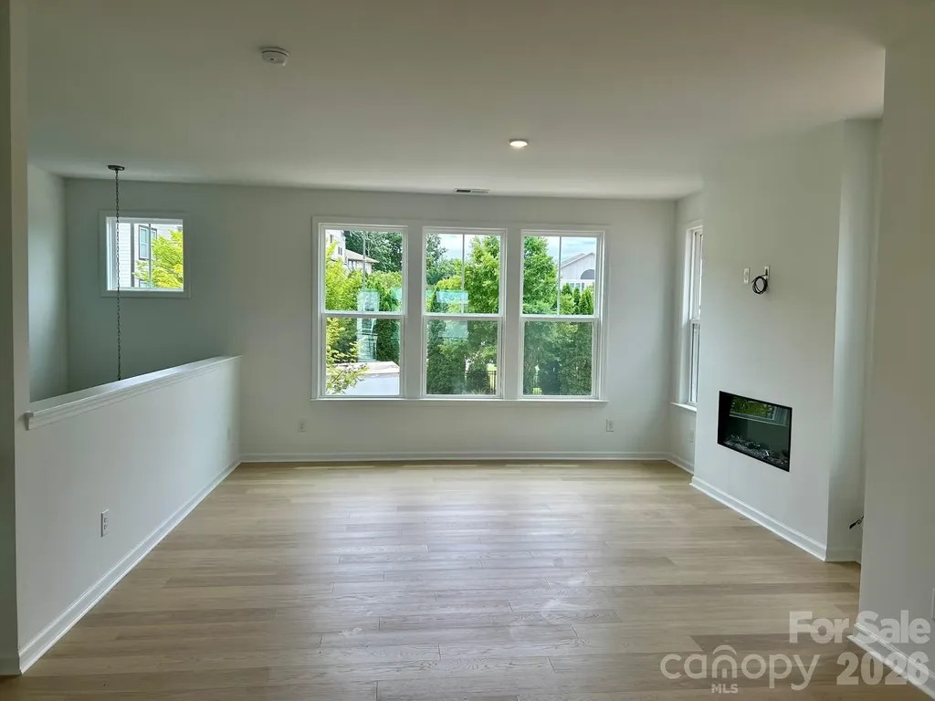 1836 Alexander Village Main Drive Charlotte NC 28262
