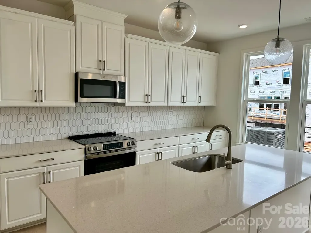 1836 Alexander Village Main Drive Charlotte NC 28262