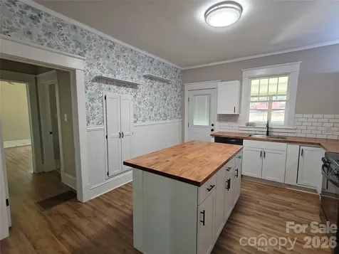 208 Heilig Avenue Salisbury NC 28144