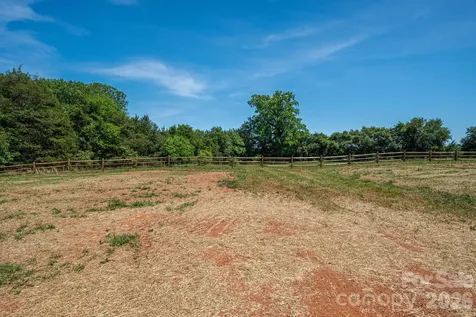 1337 Zeb Haynes Road Maiden NC 28650