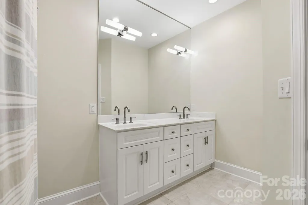 2800 Wingfield Place Charlotte NC 28210