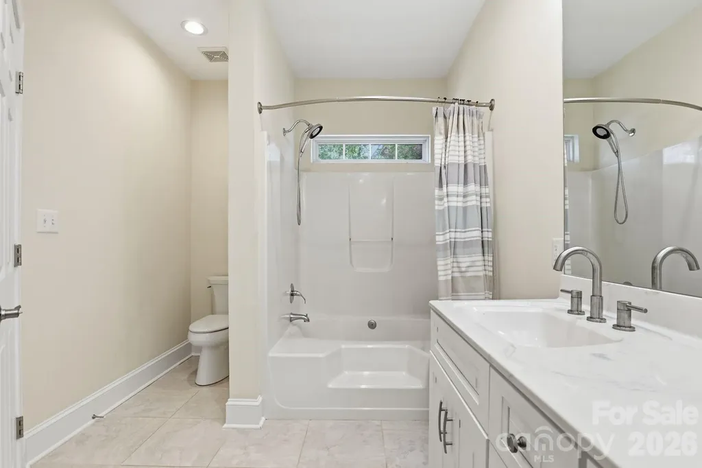 2800 Wingfield Place Charlotte NC 28210