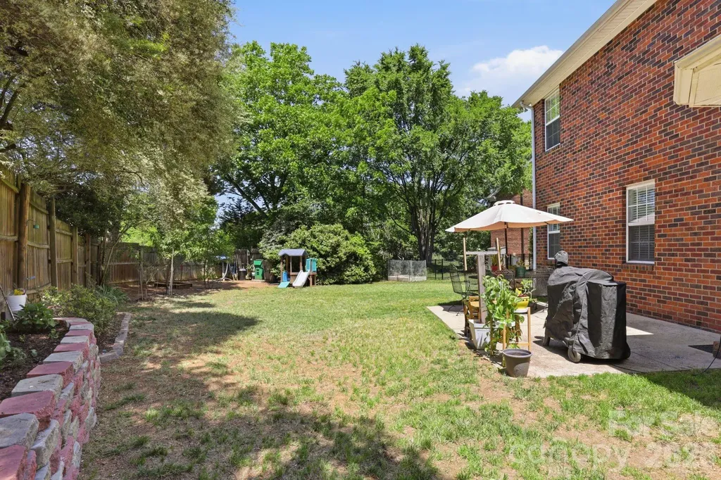 2800 Wingfield Place Charlotte NC 28210