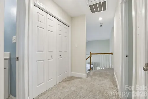 2800 Wingfield Place Charlotte NC 28210