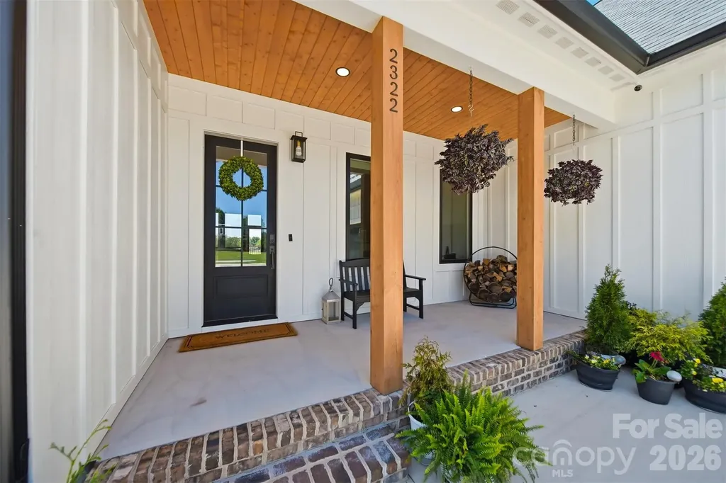 2322 Moss Farm Road Hickory NC 28602
