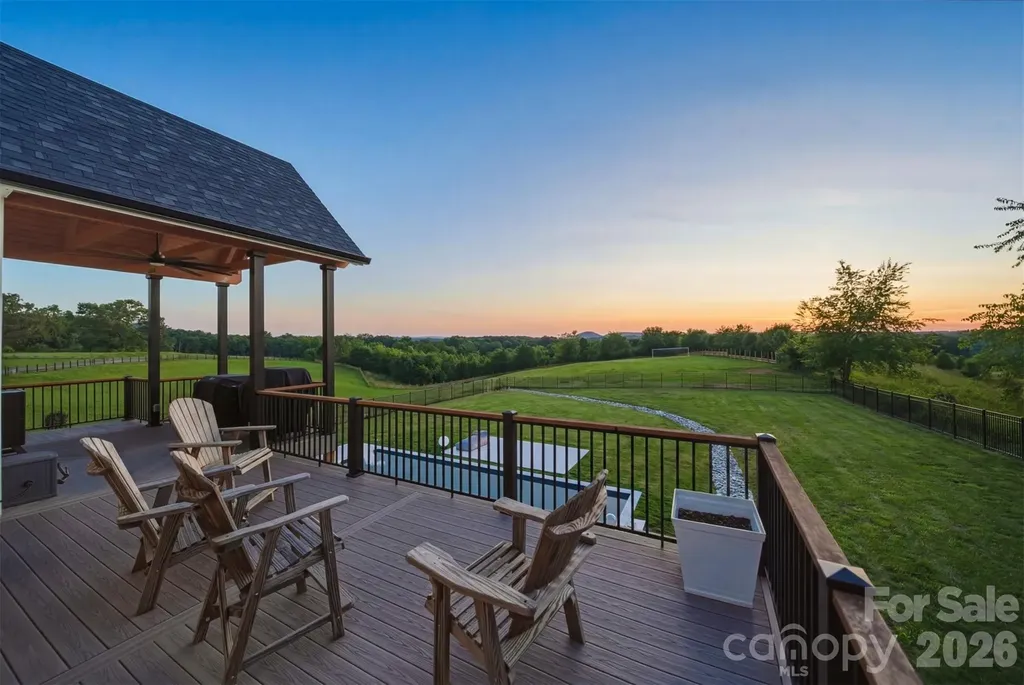 2322 Moss Farm Road Hickory NC 28602