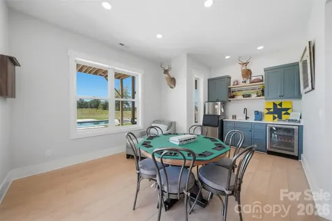 2322 Moss Farm Road Hickory NC 28602