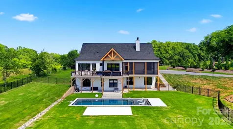 2322 Moss Farm Road Hickory NC 28602