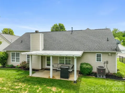 182 Misty Valley Road Fletcher NC 28732