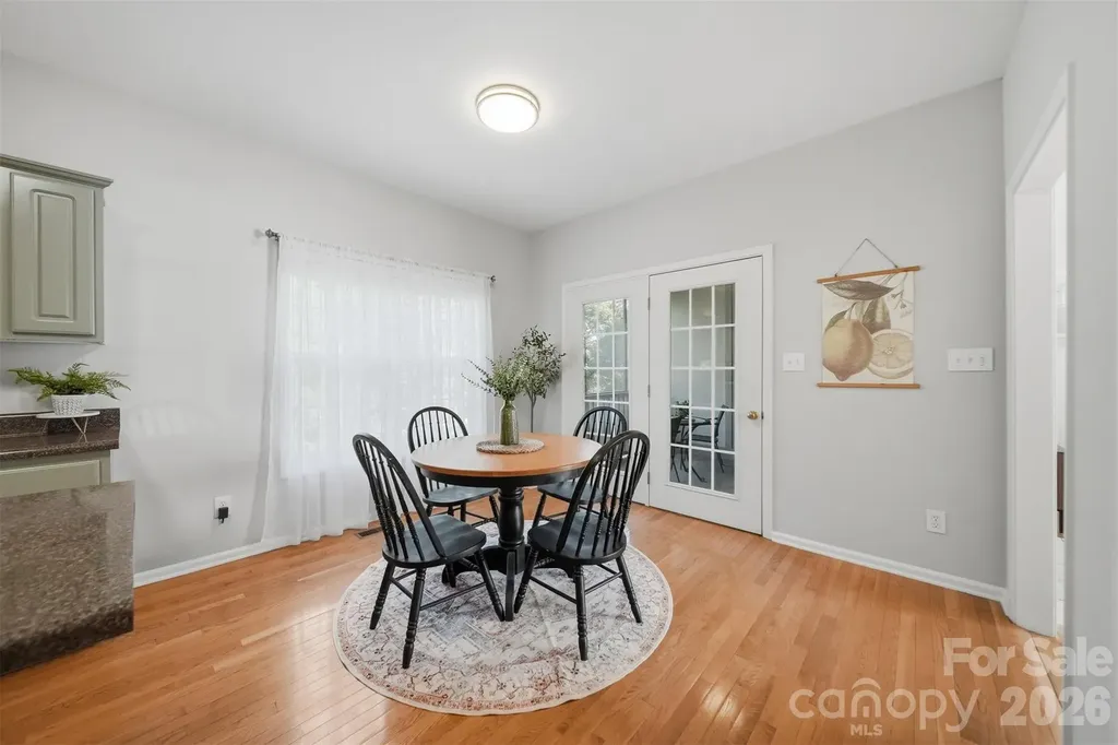 19 Heron Cove Loop Hickory NC 28601