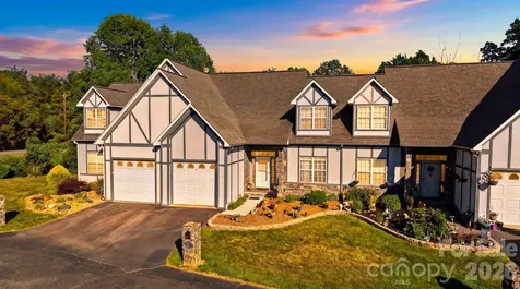 19 Heron Cove Loop Hickory NC 28601
