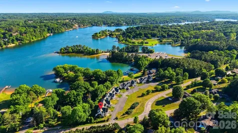 19 Heron Cove Loop Hickory NC 28601